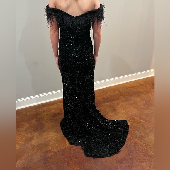 Alyce Paris Black Sequin Formal Dress Style 61373 Size: 0 - Picture 13 of 14